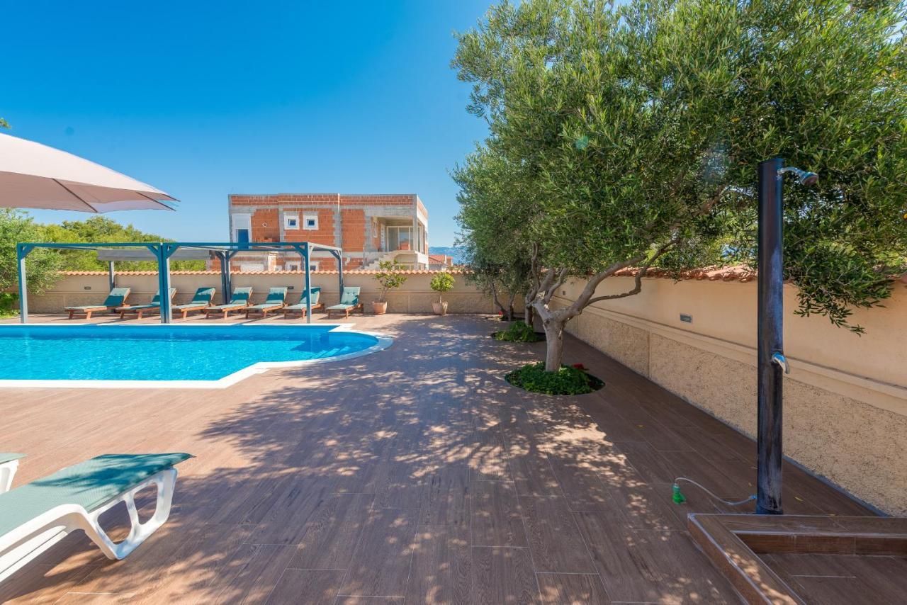 Villa Mare Apartments Вир Екстериор снимка