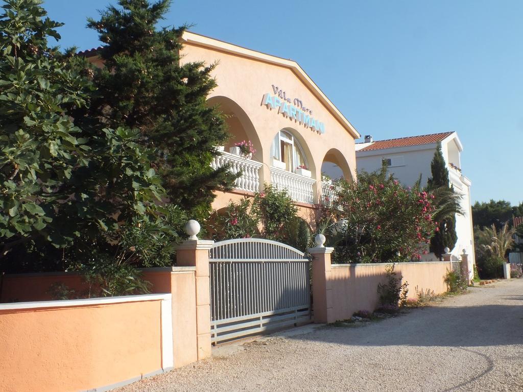Villa Mare Apartments Вир Екстериор снимка