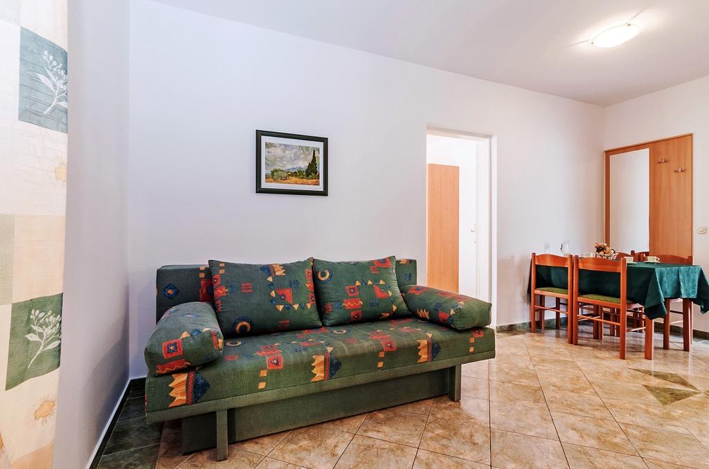Villa Mare Apartments Вир Екстериор снимка